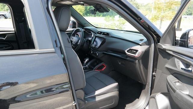 Photo of 2022 Mosaic Black Metallic Chevrolet Trailblazer
