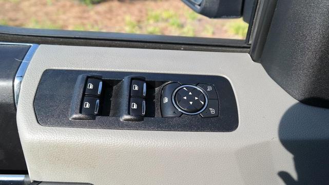 Photo of 2018 Oxford White Ford F-150