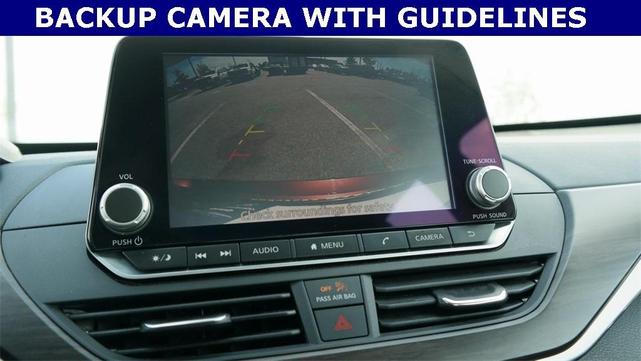 Photo of 2023 Garnet Pearl Nissan Altima