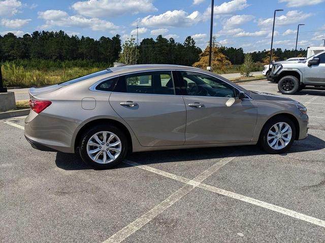 Photo of 2024 Mineral Gray Metallic Chevrolet Malibu