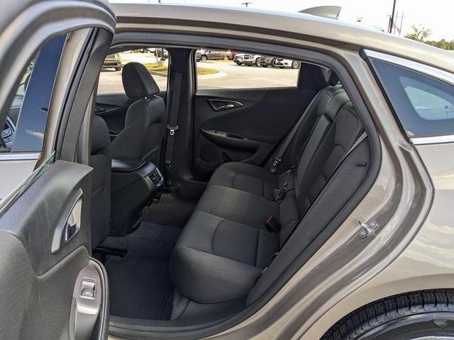 Photo of 2024 Mineral Gray Metallic Chevrolet Malibu