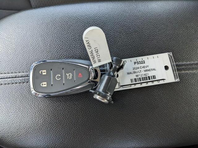 Photo of 2024 Mineral Gray Metallic Chevrolet Malibu