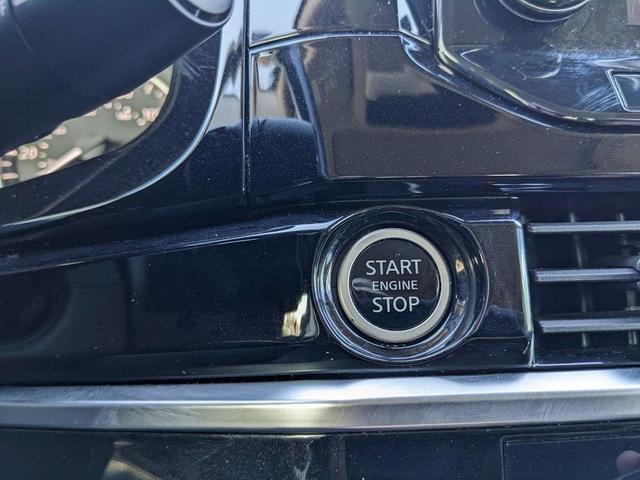 Photo of 2022 Gun Metallic Nissan Pathfinder