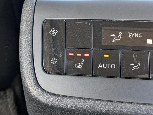 Photo of 2022 Gun Metallic Nissan Pathfinder