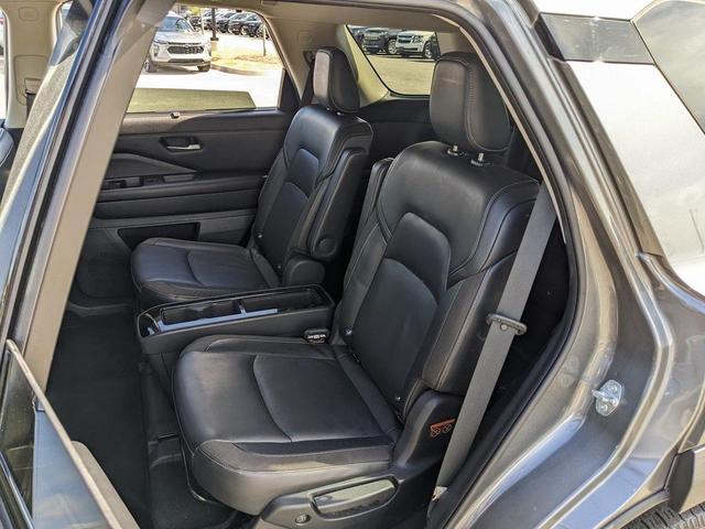Photo of 2022 Gun Metallic Nissan Pathfinder
