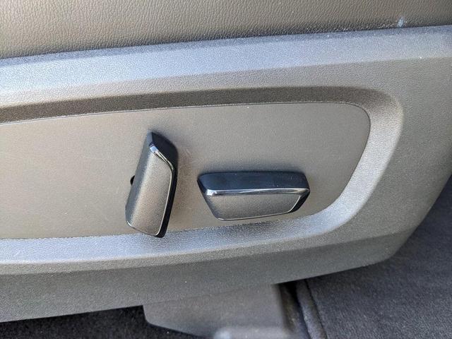 Photo of 2022 Gun Metallic Nissan Pathfinder
