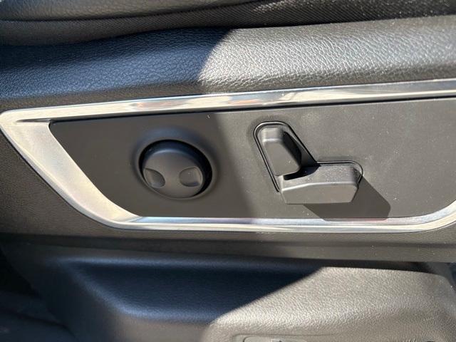 Photo of 2025 Diamond Black RAM 1500