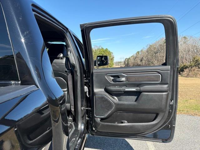 Photo of 2025 Diamond Black RAM 1500