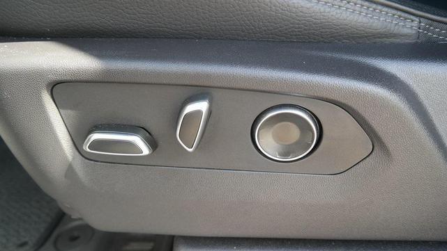 Photo of 2024 Onyx Black GMC Sierra 1500