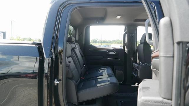 Photo of 2024 Onyx Black GMC Sierra 1500