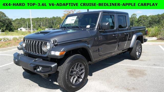 Photo of 2025 Granite Crystal Clearcoat Metallic Jeep Gladiator