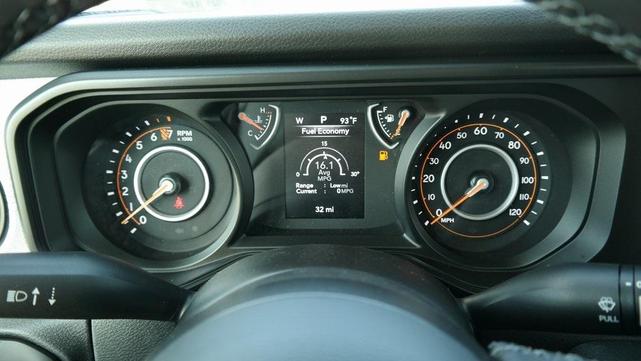 Photo of 2025 Granite Crystal Clearcoat Metallic Jeep Gladiator
