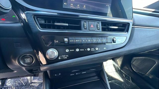 Photo of 2022 Iridium Lexus ES 350