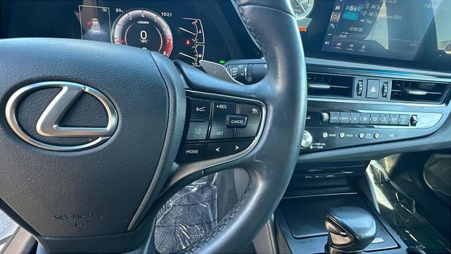 Photo of 2022 Iridium Lexus ES 350