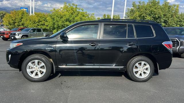 Photo of 2012 Black Toyota Highlander Hybrid