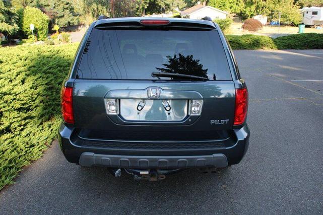 Photo of 2005 Steel Blue Metallic Honda Pilot