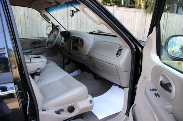 Photo of 2003 Black Clearcoat Ford F-150