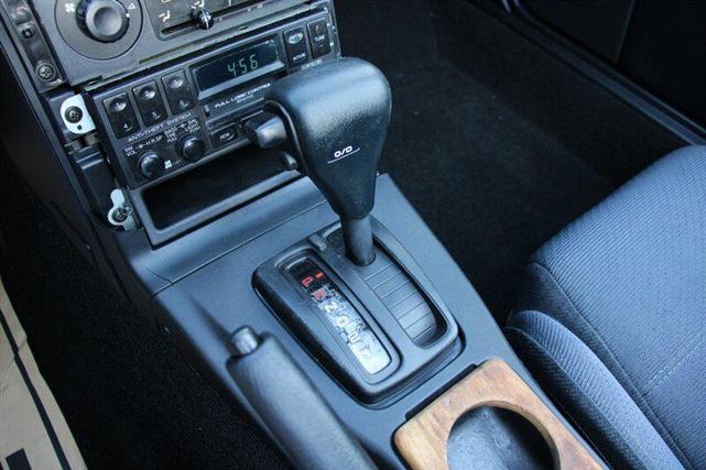 Photo of 1990 Red Mazda MX-5 Miata