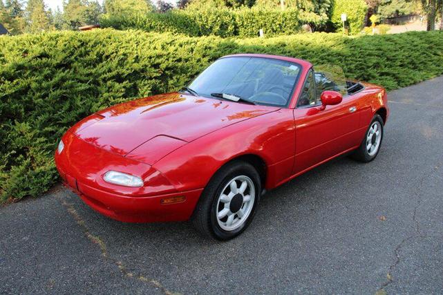Photo of 1990 Red Mazda MX-5 Miata