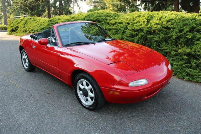Photo of 1990 Red Mazda MX-5 Miata