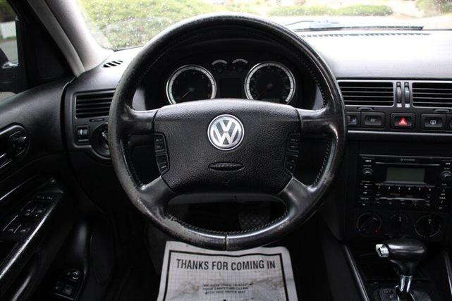 Photo of 2005 Black Volkswagen Jetta