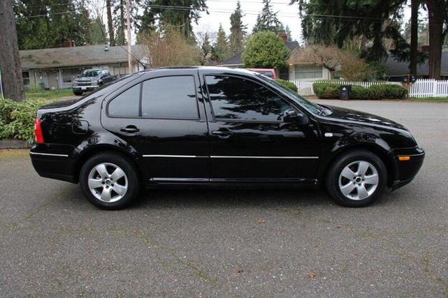 Photo of 2005 Black Volkswagen Jetta