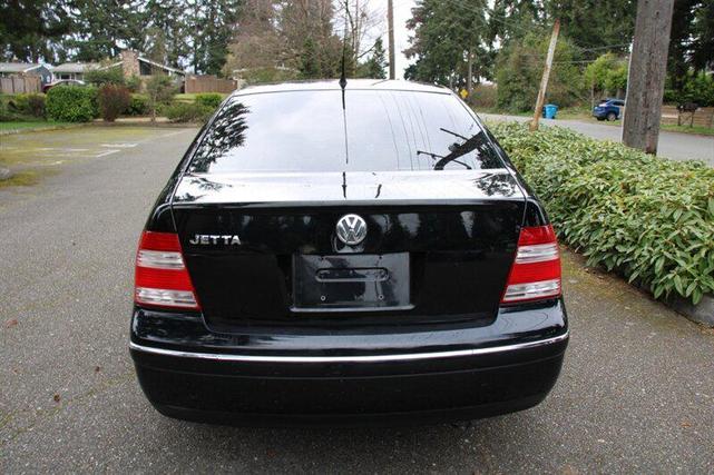 Photo of 2005 Black Volkswagen Jetta