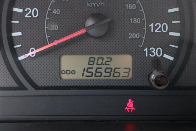 Photo of 2005 Ebony Black Hyundai Accent