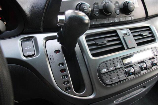 Photo of 2007 Blue Honda Odyssey