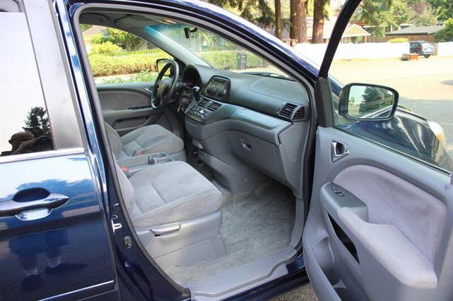 Photo of 2007 Blue Honda Odyssey