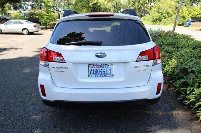 Photo of 2013 Satin White Pearl Subaru Outback