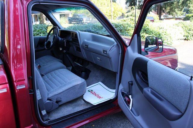 Photo of 1994 Red Ford Ranger