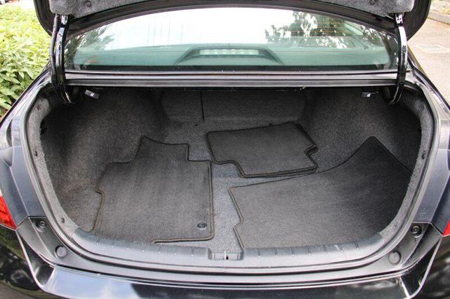 Photo of 2016 Crystal Black Pearl Honda Accord