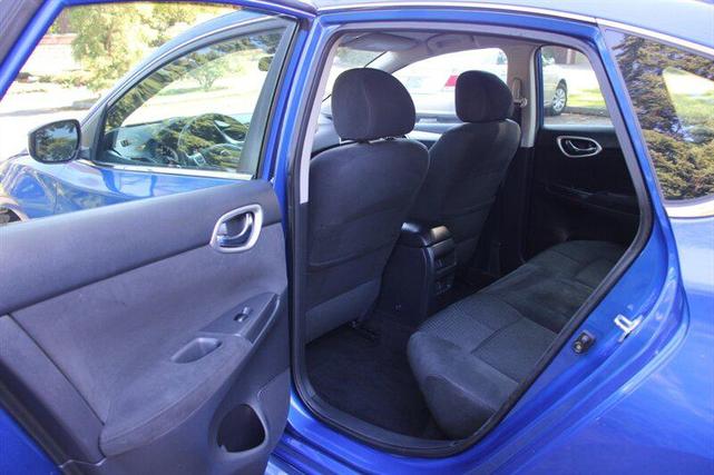 Photo of 2013 Metallic Blue Nissan Sentra