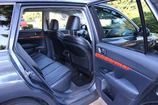 Photo of 2012 Blue Subaru Outback