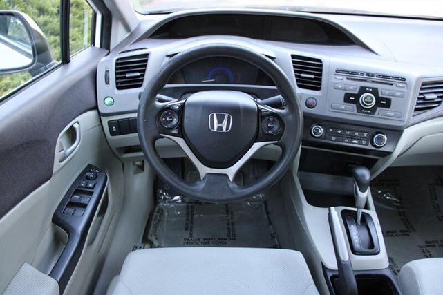 Photo of 2012 Taffeta White Honda Civic