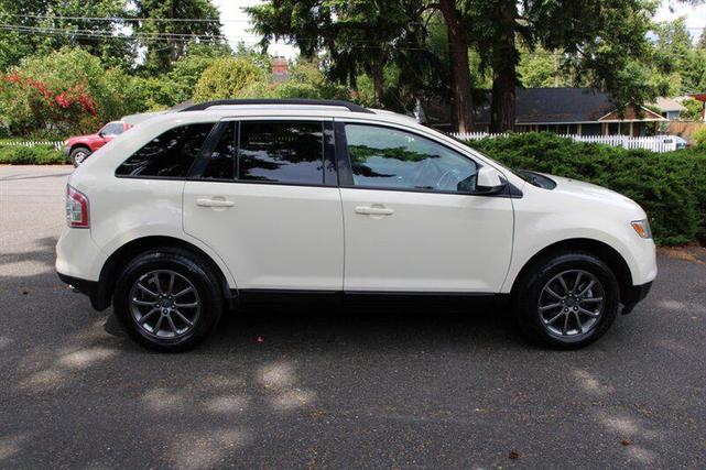 Photo of 2008 White Sand Tri-Coat Ford Edge