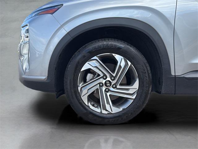 Photo of 2023 Shimmering Silver Pearl Hyundai SANTA FE