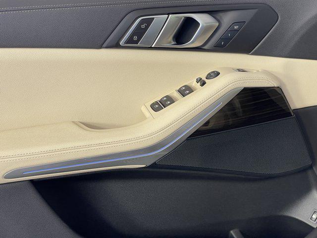 Photo of 2021 Jet Black BMW X5 PHEV