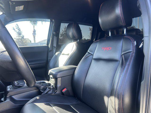 Photo of 2021 Midnight Black Metallic Toyota Tacoma