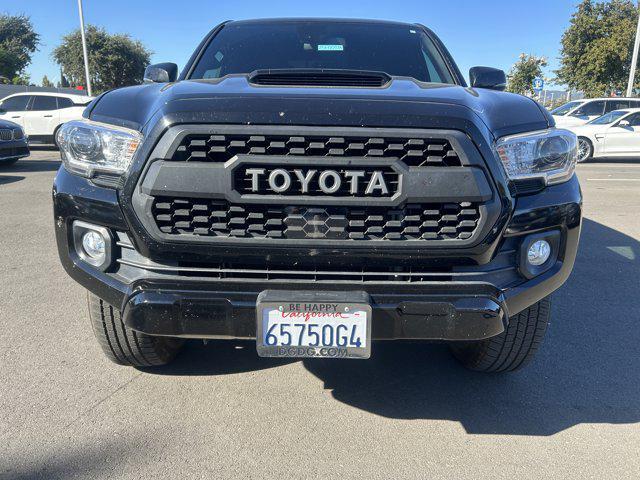 Photo of 2021 Midnight Black Metallic Toyota Tacoma