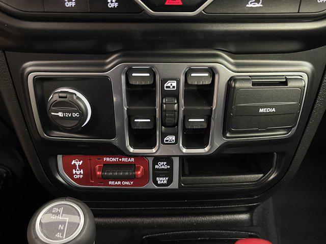 Photo of 2023 Hydro Blue Pearlcoat Jeep Gladiator