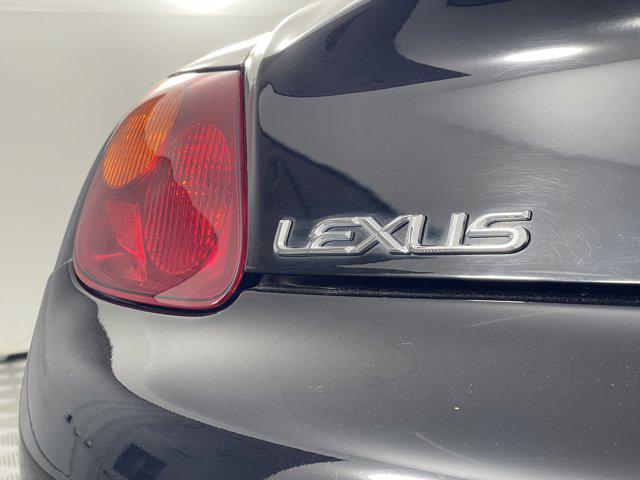 Photo of 2004 Black Onyx Lexus SC 430