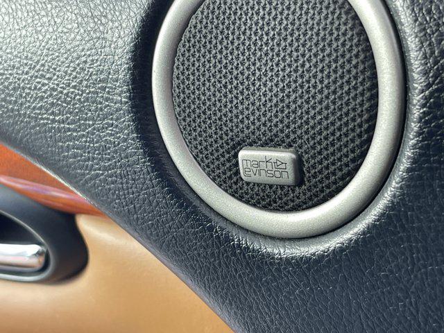 Photo of 2004 Black Onyx Lexus SC 430