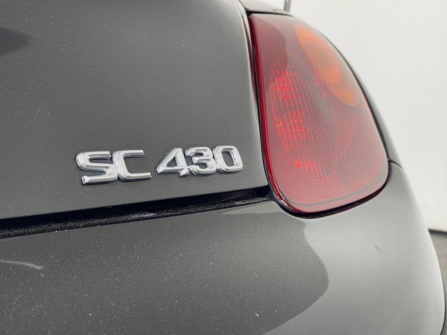 Photo of 2004 Black Onyx Lexus SC 430