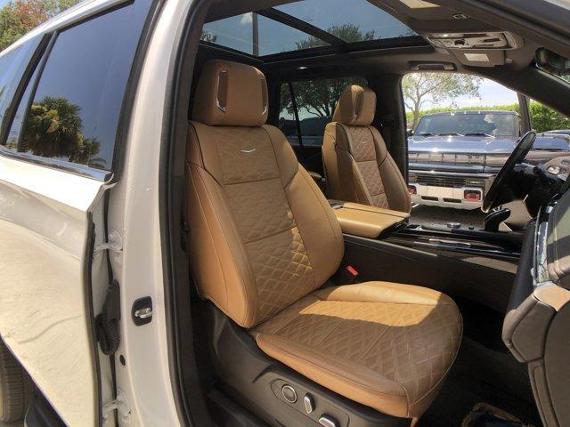 Photo of 2021 Crystal White Tri-Coat Cadillac Escalade