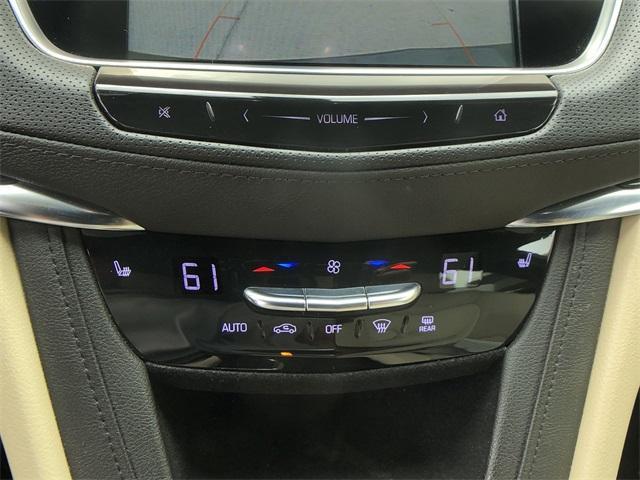 Photo of 2019 Dark Granite Metallic Cadillac XT5