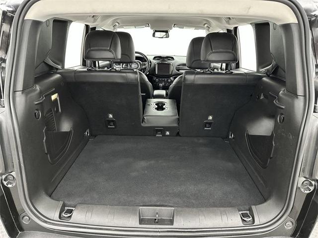 Photo of 2022 Black Clearcoat Jeep Renegade