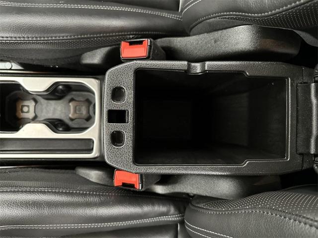 Photo of 2022 Black Clearcoat Jeep Renegade