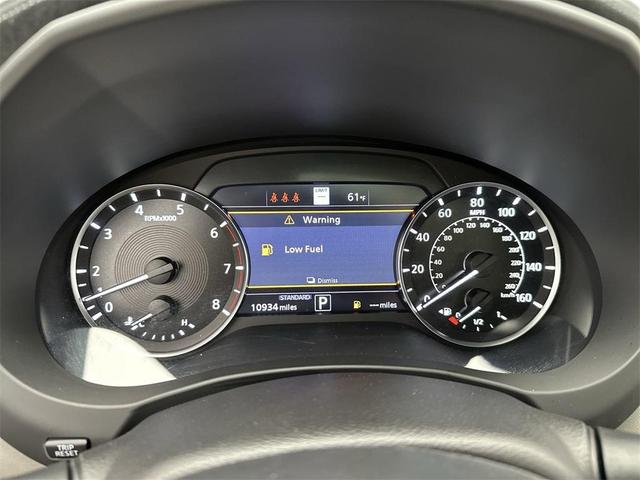 Photo of 2024 Radiant White INFINITI QX50